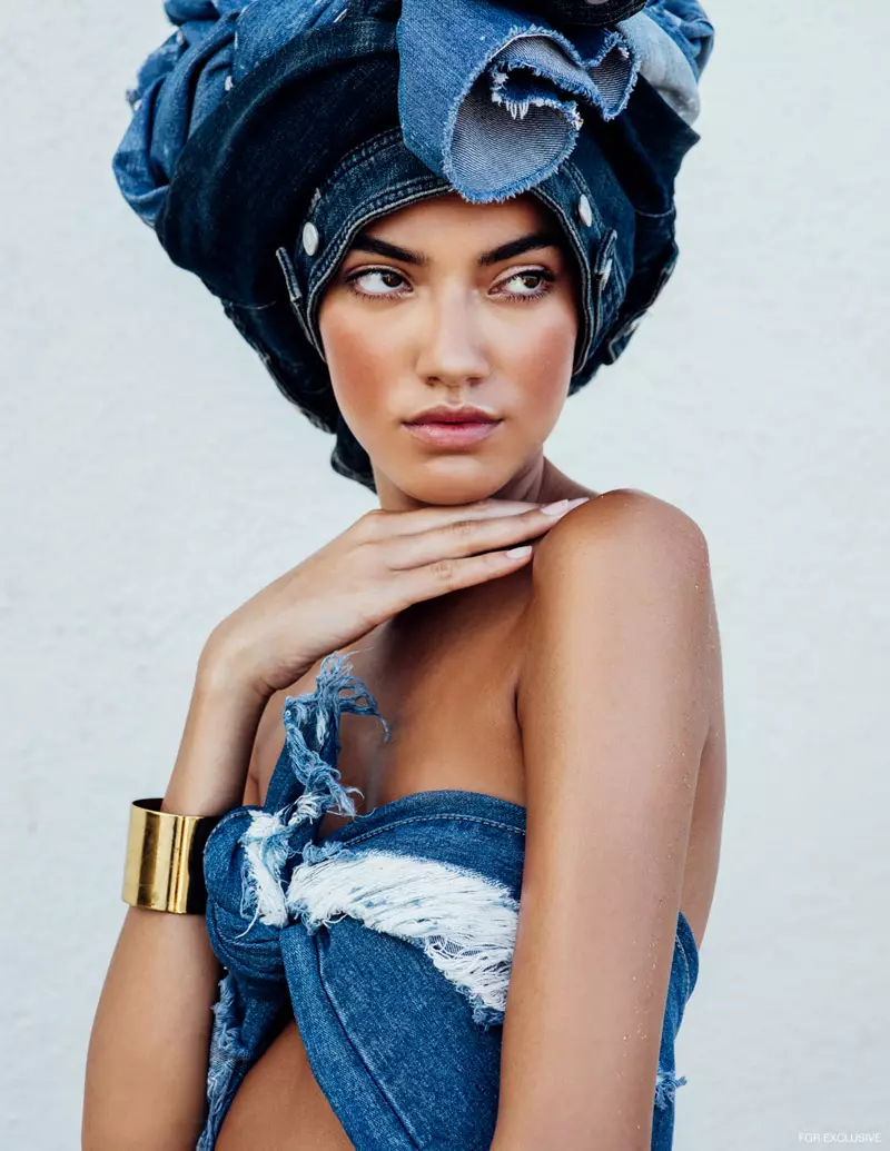 Turban diversi denim vintage, Bra Jeans minn Anthropologie u stilist tal-Jewelry stess. Ritratt: IJfke Ridgley