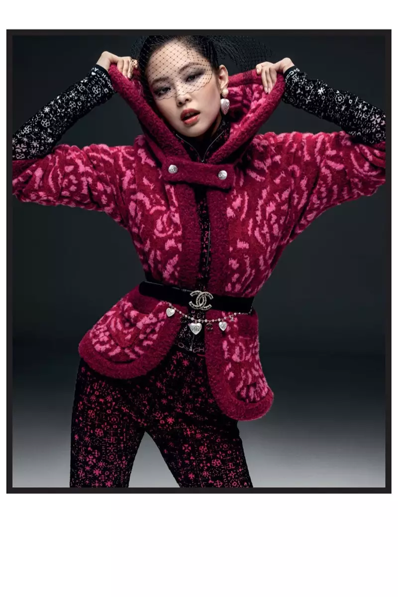 Cetakan pink goyang, Jennie payuneun kampanye Chanel Coco Neige 2021.