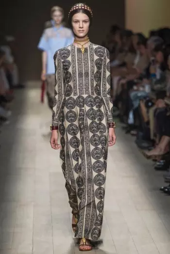 Valentino 2014. tavasz/nyár | Párizsi divathét