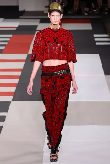 Alexander McQueen Xuân / Hè 2014 | Tuần lễ thời trang Paris