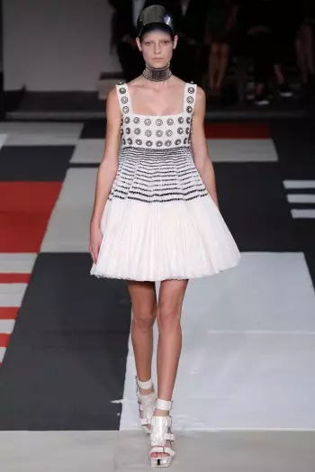 Alexander McQueen Primavera/Estate 2014 | Settimana della moda di Parigi