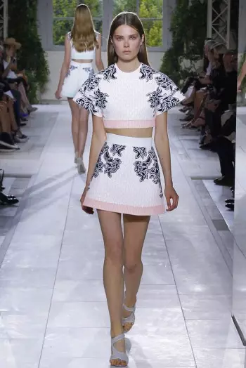 Balenciaga Spring/Summer 2014 | Wiki ya Mitindo ya Paris