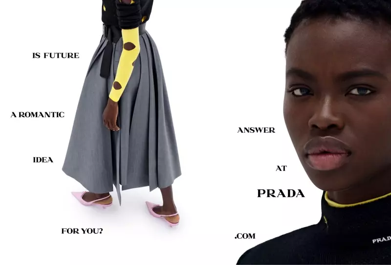 Dija Kallon staan voor Prada lente-somer 2021-veldtog.