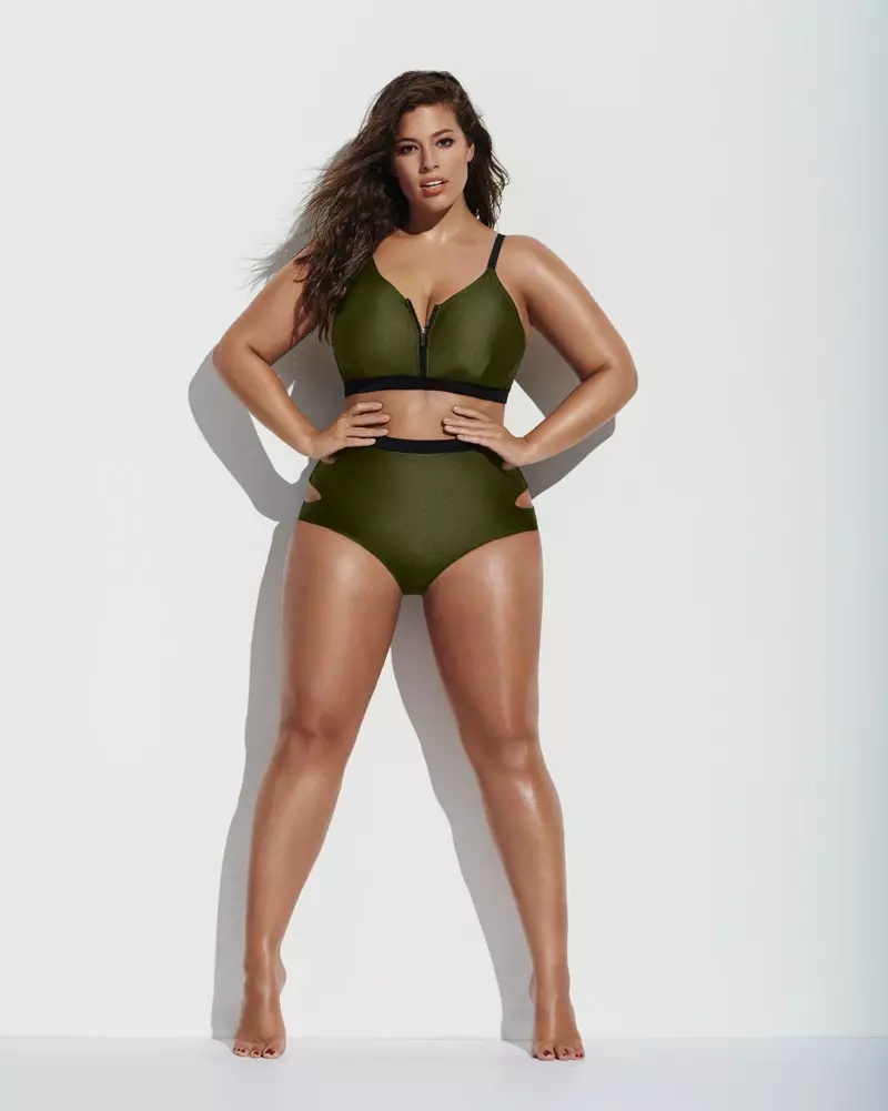 Ashley Graham dans la campagne 2016 Plus Swimsuit de Forever 21