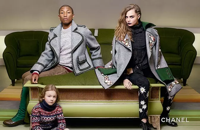 Cara Delevingne ir Pharrell susitinka Chanel kampanijoje