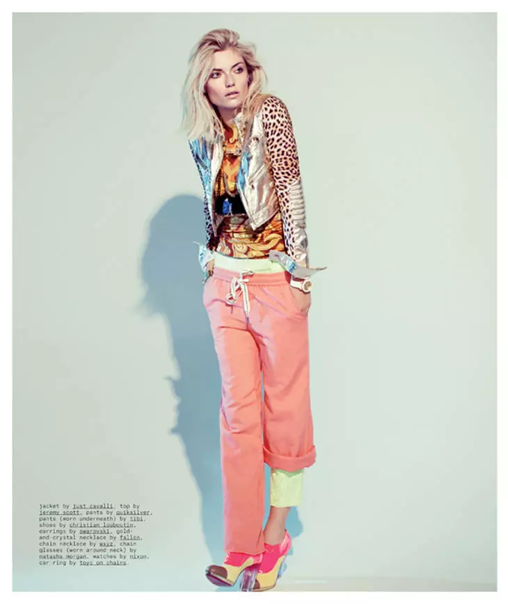 Farah Holt brilla con estilo urbano para la edición de febrero de 2013 de Nylon por Justin Hollar