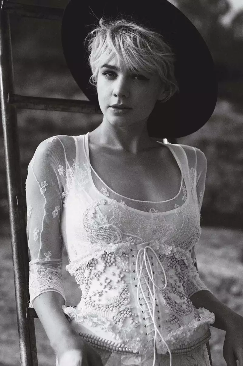 Carey Mulligan za Vogue US oktober 2010 Peter Lindbergh