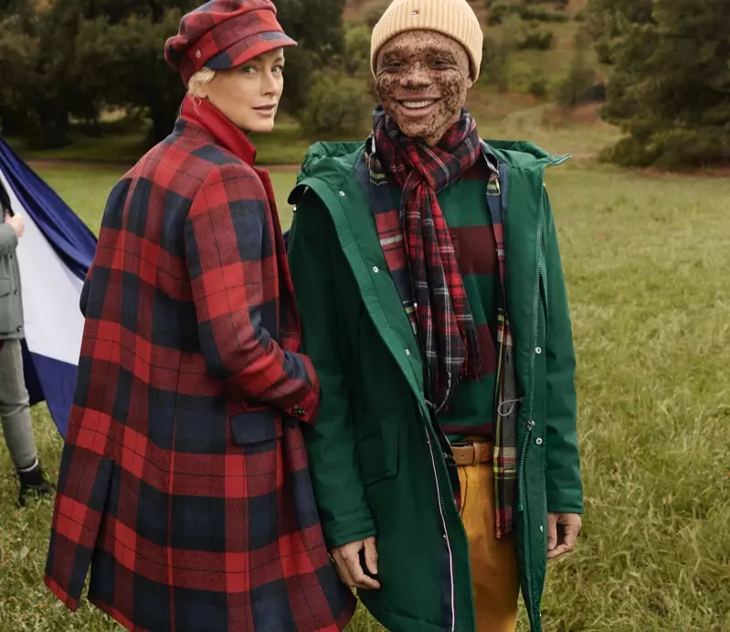 Carolyn Murphy und Ralph Souffrant präsentieren die Herbst-Winter-Kampagne 2020 von Tommy Hilfiger.