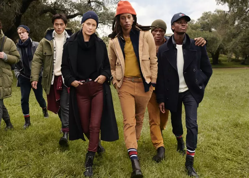 Unha foto da campaña de Tommy Hilfiger para o outono de 2020.