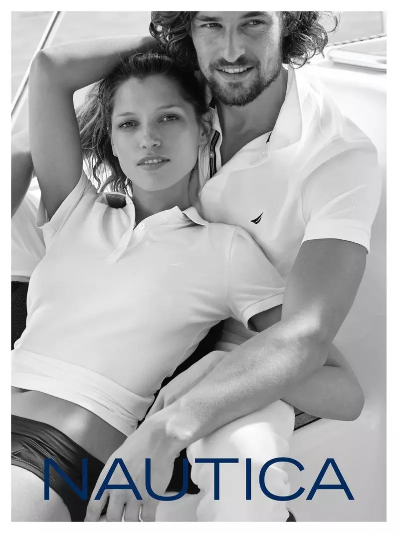 Hana Jirickova at Wouter Peelen sa harap ng Nautica summer 2019 campaign