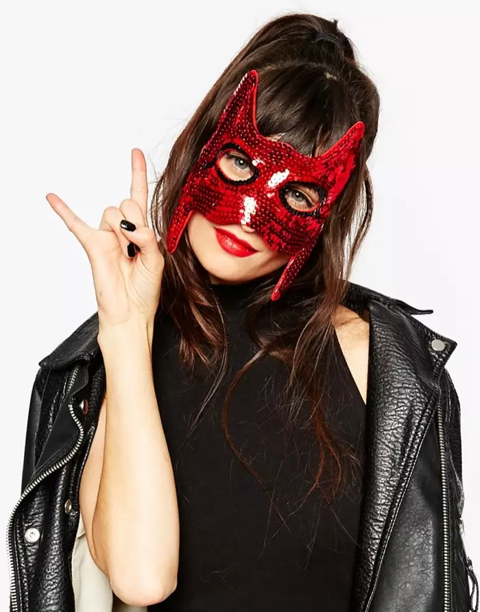 ASOS Halloween Devil Mask verfügbar fir $ 14.50