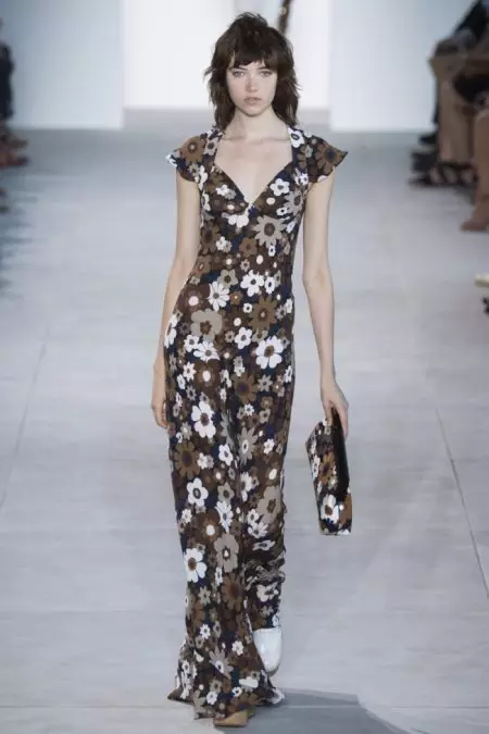 Michael Kors Amabweretsa Blooms kwa Spring 2017