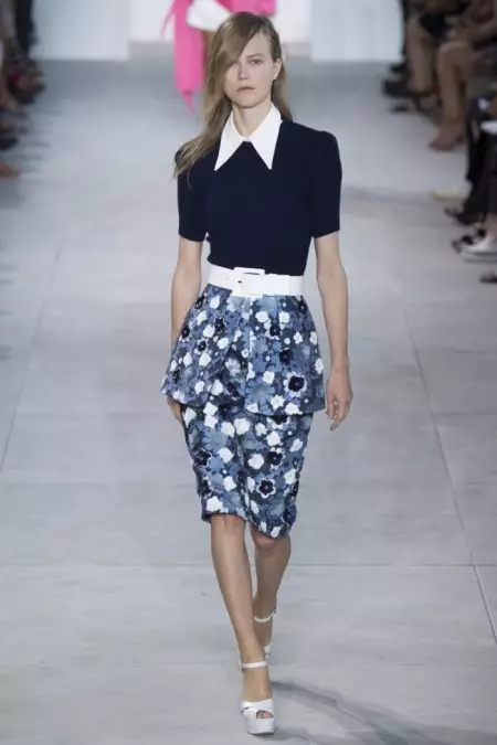 Michael Kors Brings on the Blooms para sa Spring 2017