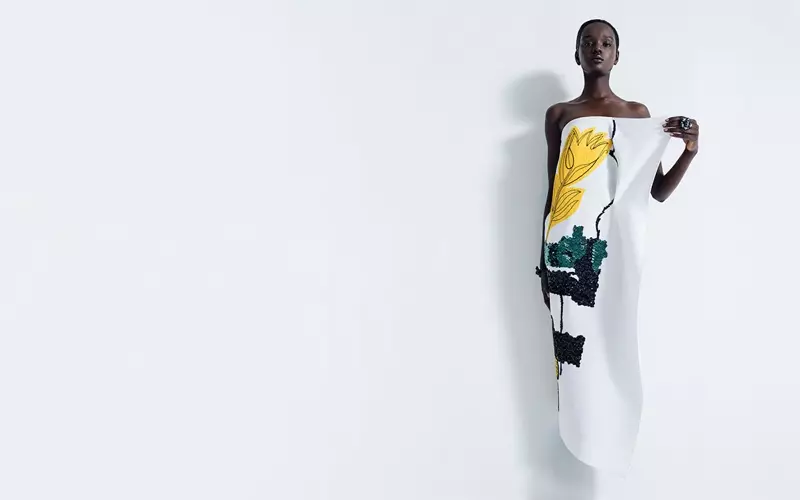 Duckie Thot protagoniza la campaña primavera-verano 2018 de Oscar de la Renta