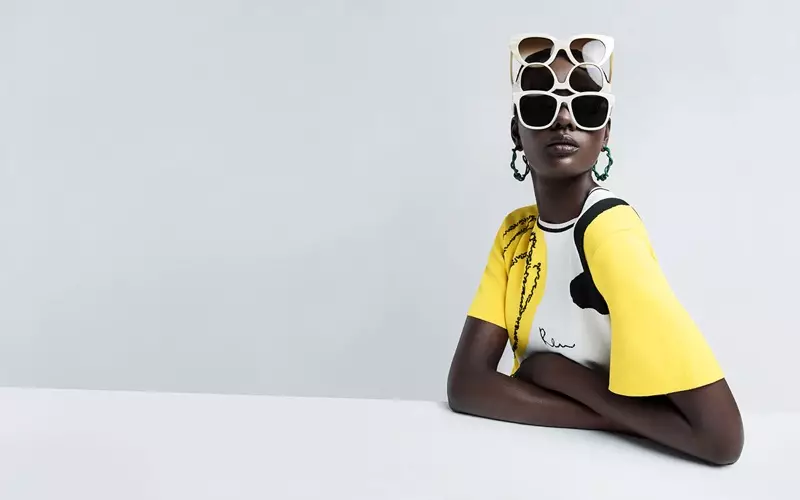 Duckie Thot modeluje sluneční brýle v kampani Oscara de la Renty jaro-léto 2018