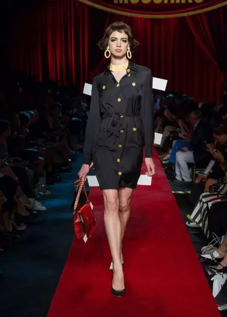 Moschino, 2017 İlkbaharında Kağıt Bebeklere Hayat Veriyor