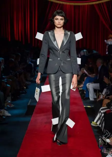 Moschino Vivas Paperajn Pupojn por Printempo 2017