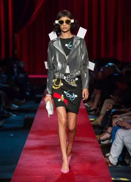 Moschino, 2017 İlkbaharında Kağıt Bebeklere Hayat Veriyor