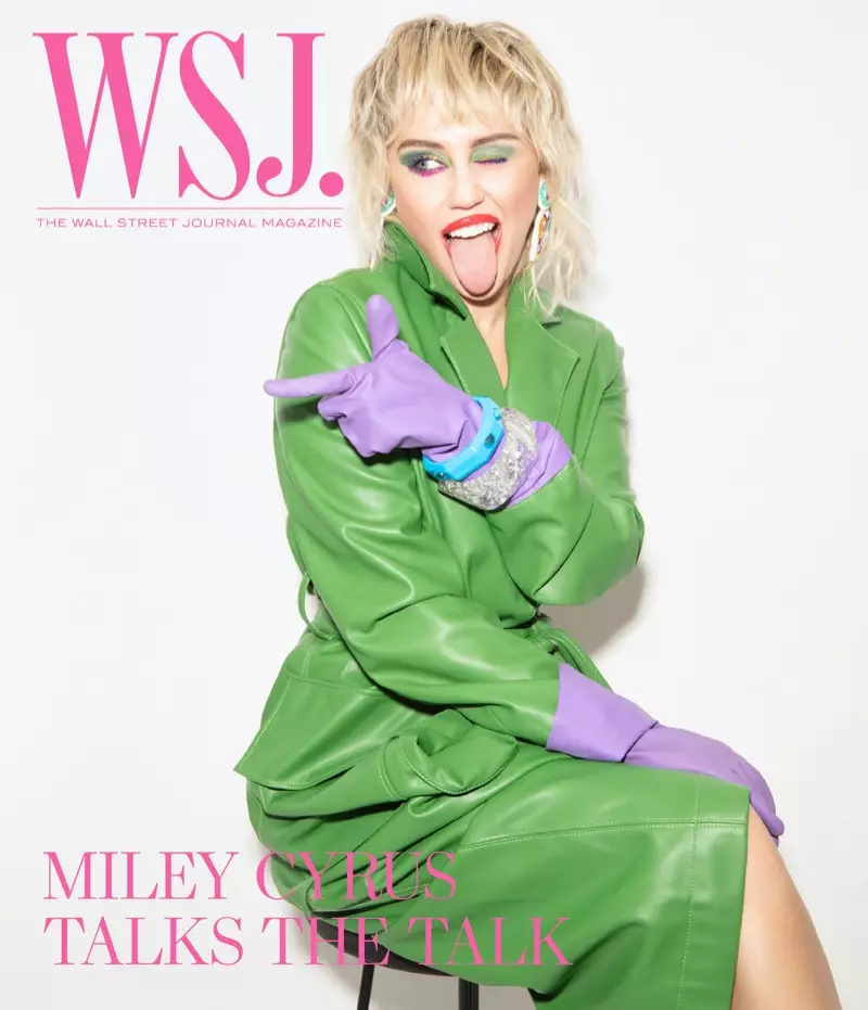 Miley Cyrus sur WSJ. Revuo Junio 2020 Cifereca Kovrilo