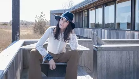 Hilary Rhoda vyžaruje elegantnú ľahkosť v jesennej kampani Veronicy Beardovej