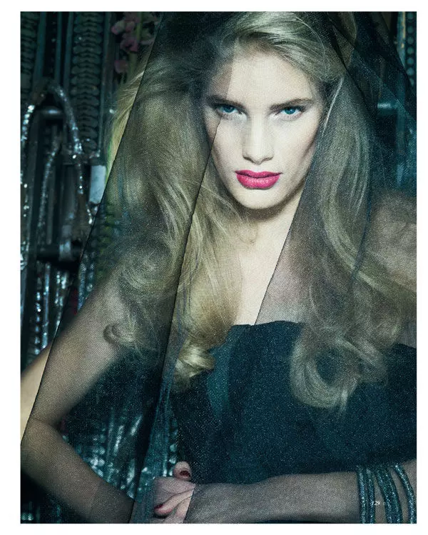 Ilse de Boer por Alexei Kolpakov para Elle Ucrânia janeiro 2011