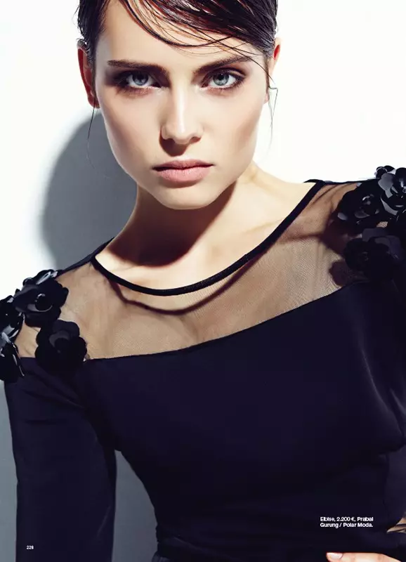 Romana Balazova Dons Evening Glam for Harper's Bazaar Turkey Novambra 2012 by Ahmet Unver