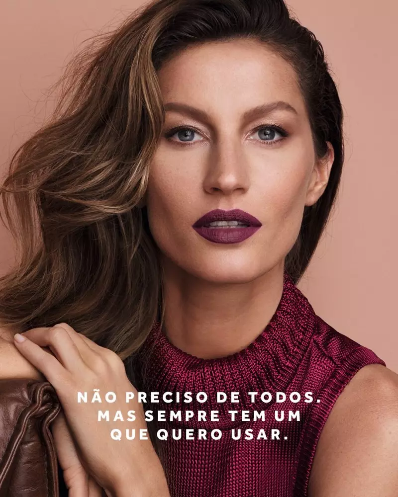 Gisele Bundchen model warna lambe plum peteng kanggo kampanye kecantikan O Boticário