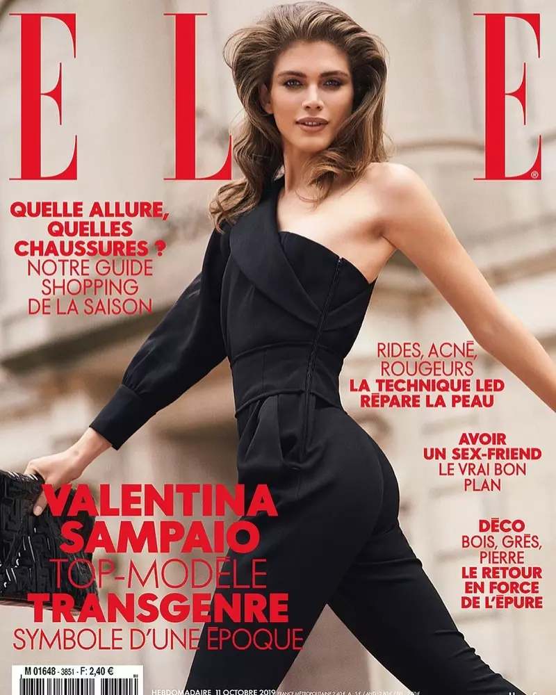 Valentina Sampaio indossa look eleganti per ELLE France