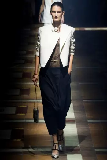 Lanvin Impeshyi 2015: Isomo muri Elegance