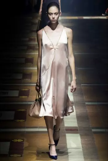 I-Lanvin Spring 2015: Isifundo kwi-Elegance