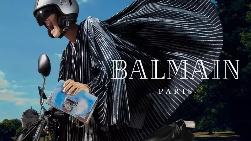 Izzy Alisha aparece en la campaña otoño-invierno 2018 de Balmain