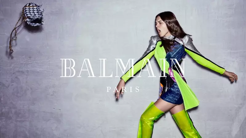 Charlotte Lawrence encabeza la campaña otoño-invierno 2018 de Balmain