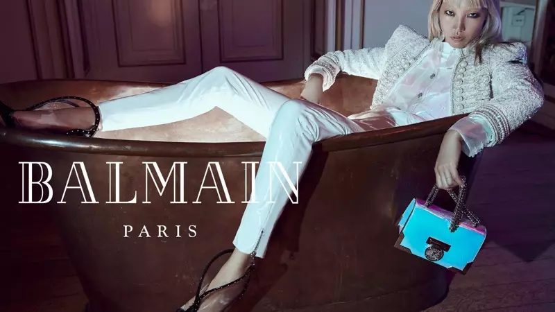 Soo Joo Park frontas la kampanjon de Balmain aŭtuno-vintra 2018