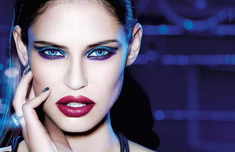 Bianca Balti skinner i L'Oreal Million Carats Holiday Line