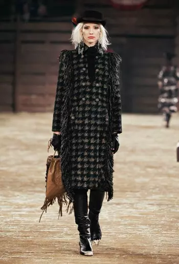 Pertunjukan Runway Chanel Pra-Musim Gugur 2014