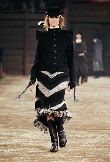 Chanel Pre-Fall 2014 ධාවන පථ ප්‍රදර්ශනය