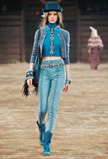 Taispeántas Rúidbhealaigh Chanel Pre-Fall 2014