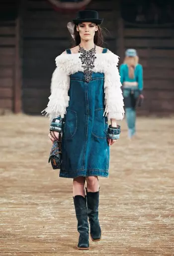 Передосінній показ Chanel 2014