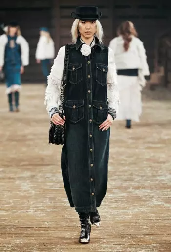 Chanel 2014-nji ýylyň uçuş-gonuş zolagy