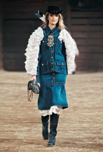 Chanel Pre-Fall 2014 ධාවන පථ ප්‍රදර්ශනය