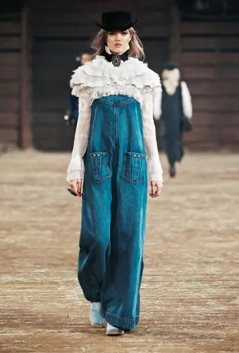 Desfile de Chanel pre-outono 2014