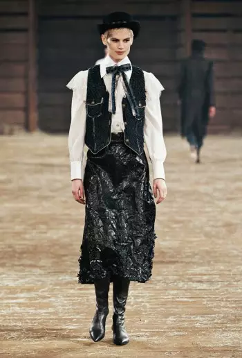 Chanel Pre-Toamna 2014 Runway Show