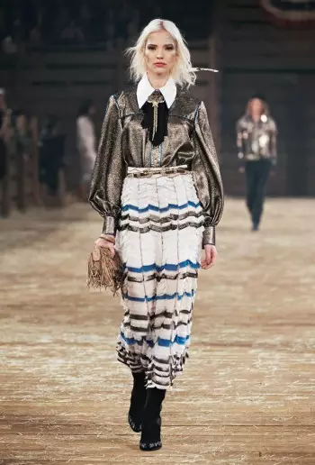 Taispeántas Rúidbhealaigh Chanel Pre-Fall 2014