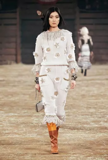 Pertunjukan Runway Chanel Pra-Musim Gugur 2014