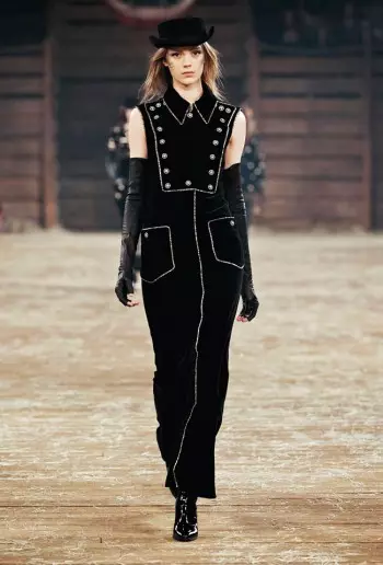 Chanel Pre-Fall 2014 ධාවන පථ ප්‍රදර්ශනය