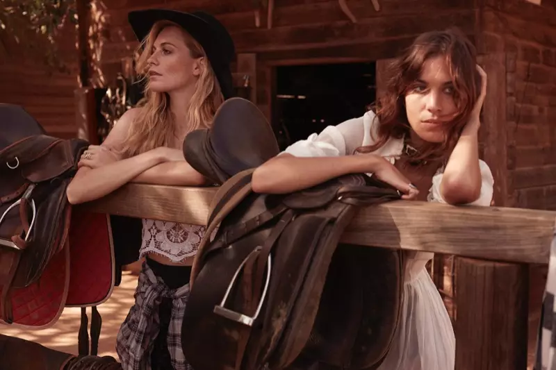 poipín-delevingne-alexa-chung-shoot4