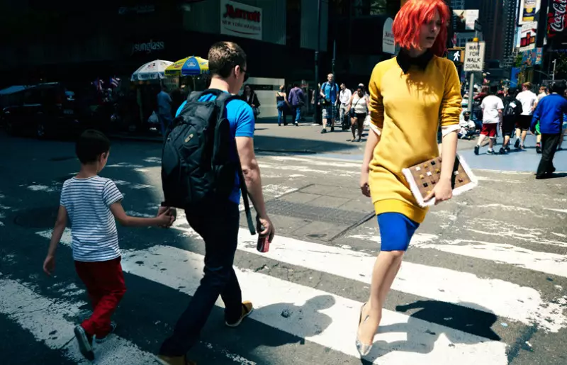 Marcus Ohlsson snima boju na ulici za Velvet studeni 2012