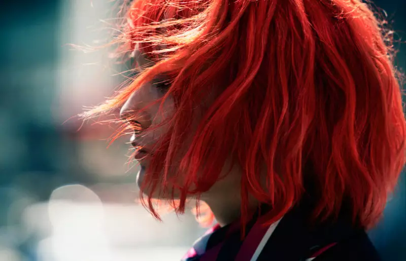 Marcus Ohlsson رنگ را در خیابان برای Velvet نوامبر 2012 ثبت می کند