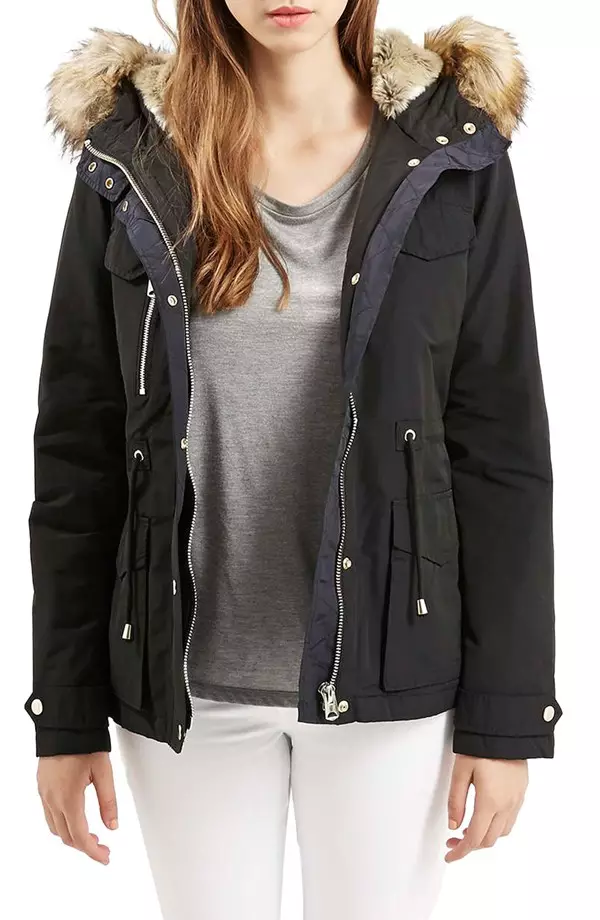 Topshop 'Jaxson' Short Hooded Parka karo Faux Fur Trim kasedhiya kanggo $150.00