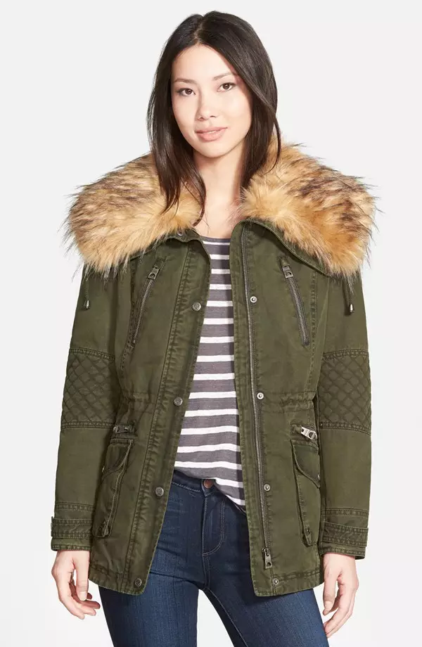 GUESS Parka ene-Removable Faux Fur Collar ekhoyo nge $158.00